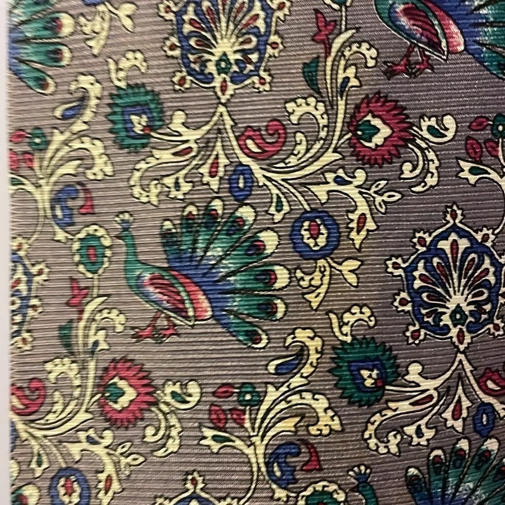 Christian Dior Monsieur Gray Peacock Floral Design Silk Made in Italy Necktie